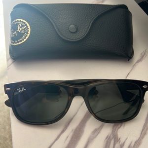 Ray-Ban new wayfarers tortoiseshell sunglasses